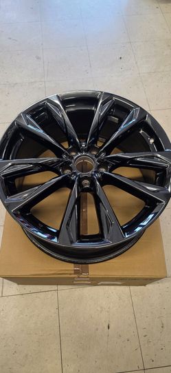 Qty 1 Lexus alloy wheel 19"  42611-53670