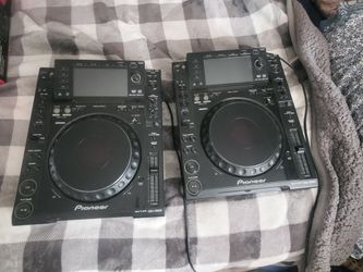 Cdj-2000    are  $2000