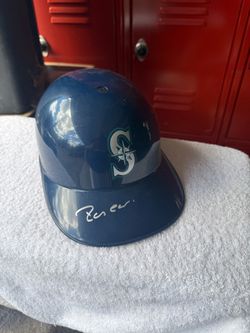 Robinson Canó autograph hardhat Robinson Canó autographed hardhat