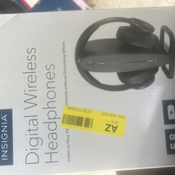 Insignia Digital Wireless Headphones