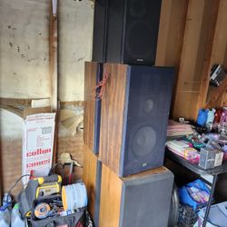 Receiver And Speakers 