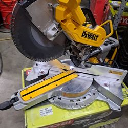 DEWALT CORDED MITER SAW  12 IN 