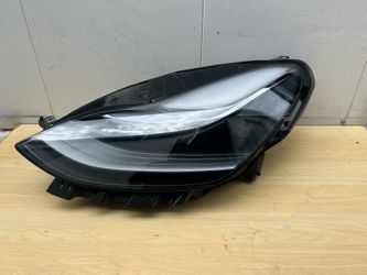 Tesla Model 3 Model Y Front Headlight Proyector Driver Side 2021 22 23 24 Used Oem