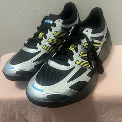 Adizero aruku size 12