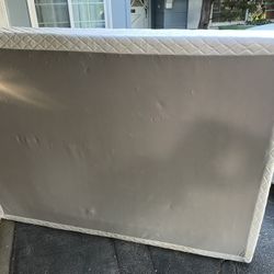 Used Queen Box Spring 
