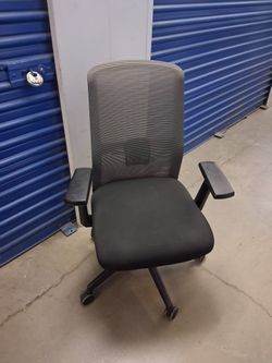 Ergonomic Task Chair In Good Conditions