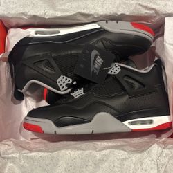 Air Jordan 4 Retro
