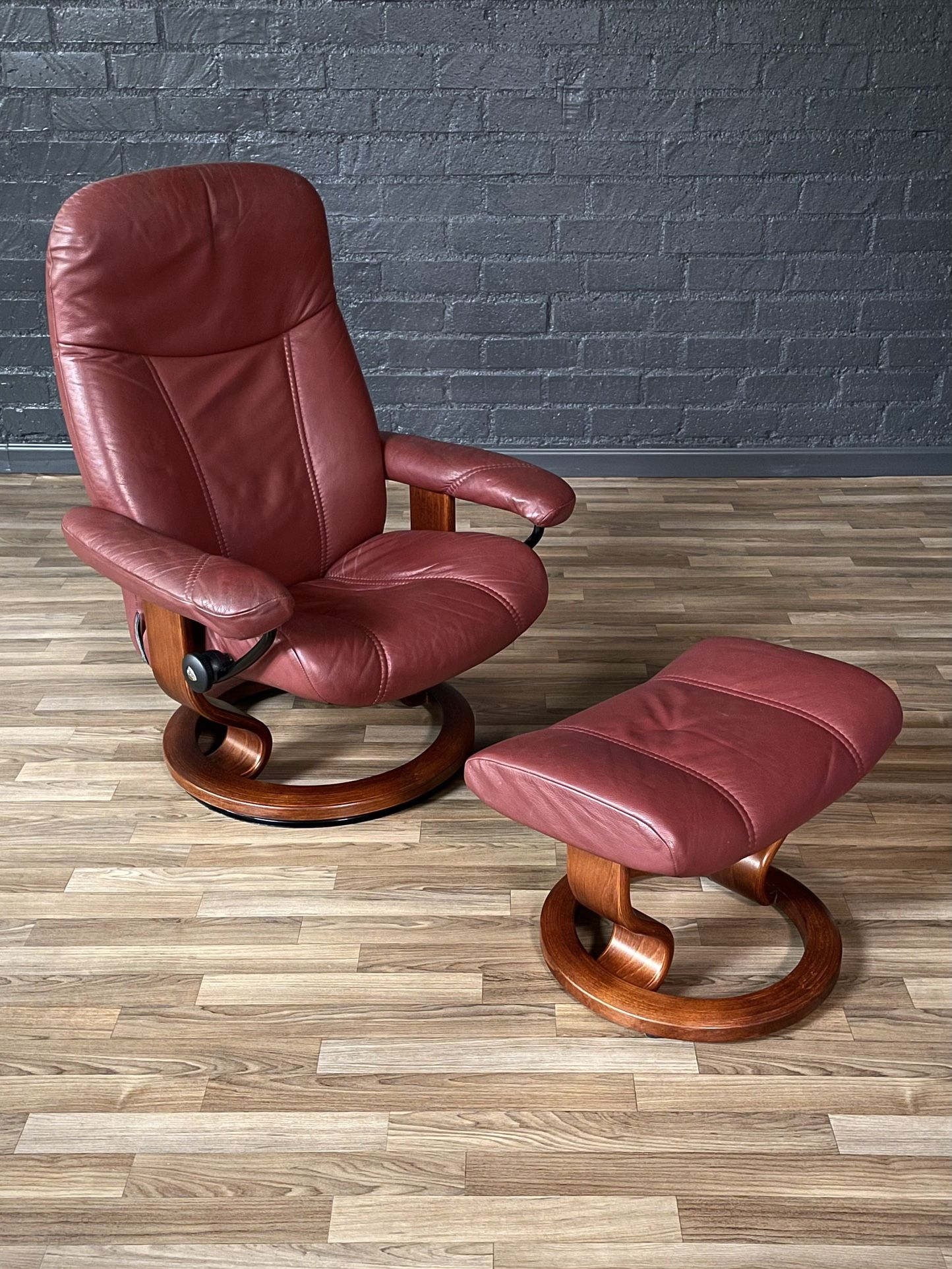 Ekornes Stressless Burgundy Leather Reclining Swivel Lounge Chair w/ Ottoman - Delivery Available