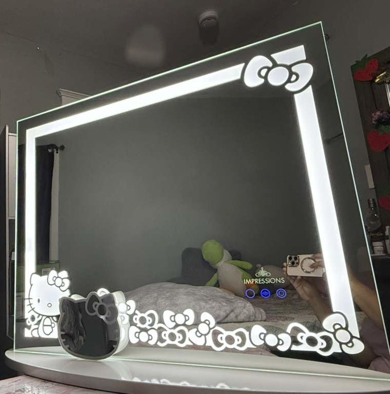 Impressions Vanity Hello Kitty Mirror