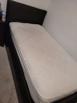 Free bed frame