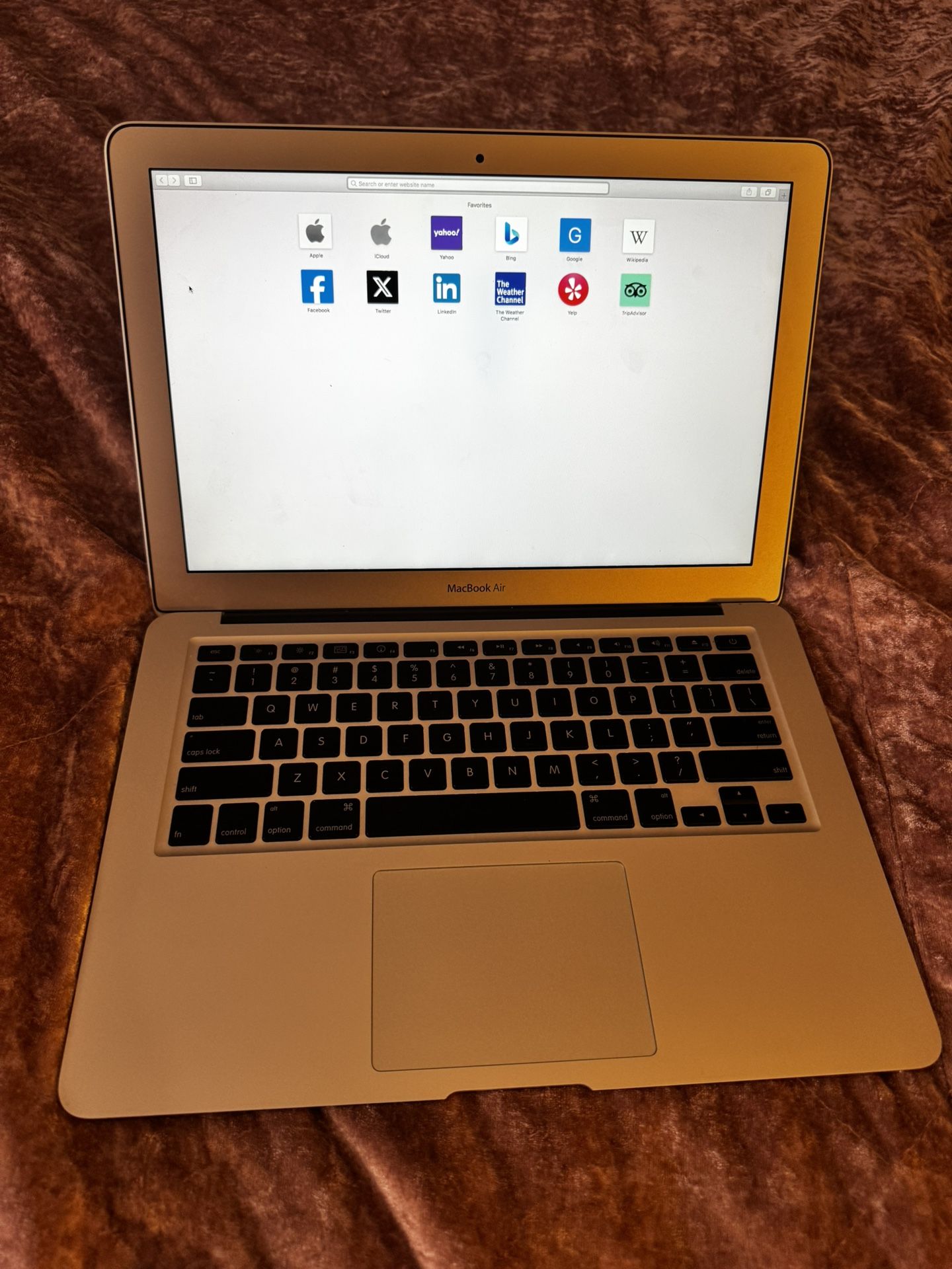 Mac Book