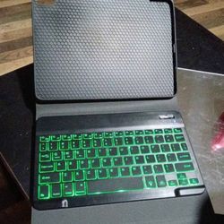 Keyboard & Case For iPad
