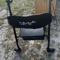 Lifestyle Mobility Aids Regal Bariatric Aluminum 4 Wheel Rollator