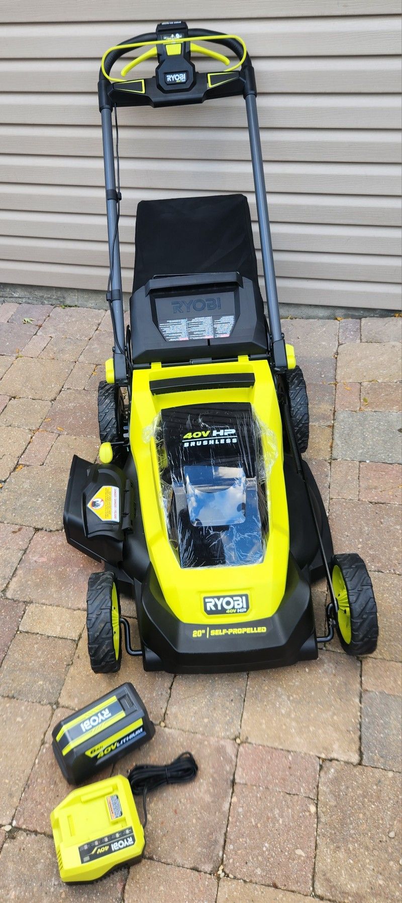 RYOBI
40V HP Brushless 20 in. Cordless Electric Battery Walk Behind Self-Propelled Lawn Mower with 6.0 Ah Battery and Charger