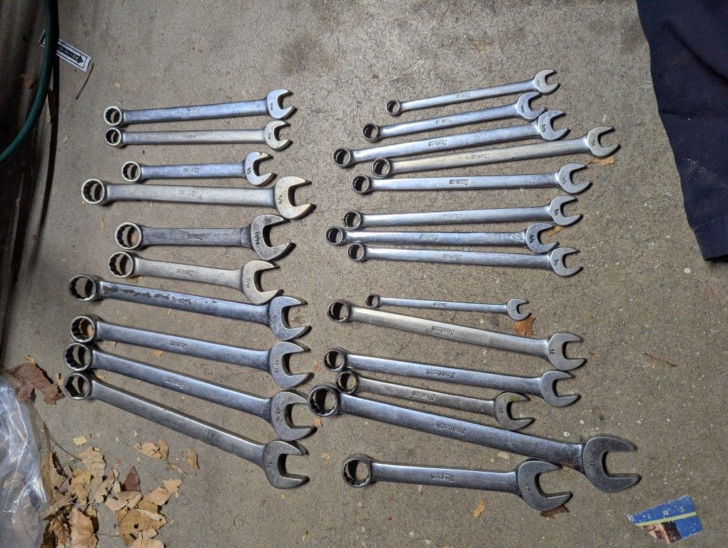 24 Snap-on Wrenches