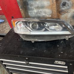 OEM 2016 2017 Honda Accord Sedan Right Halogen LED DRL Headlight