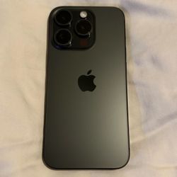 iPhone 15 Pro 128GB - Black Titanium (Unlocked)