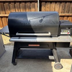 Traeger Timberline 1300 grill smoker