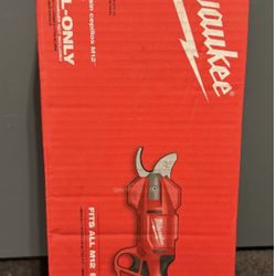 Milwaukee Brushless M12 Pruning Shears