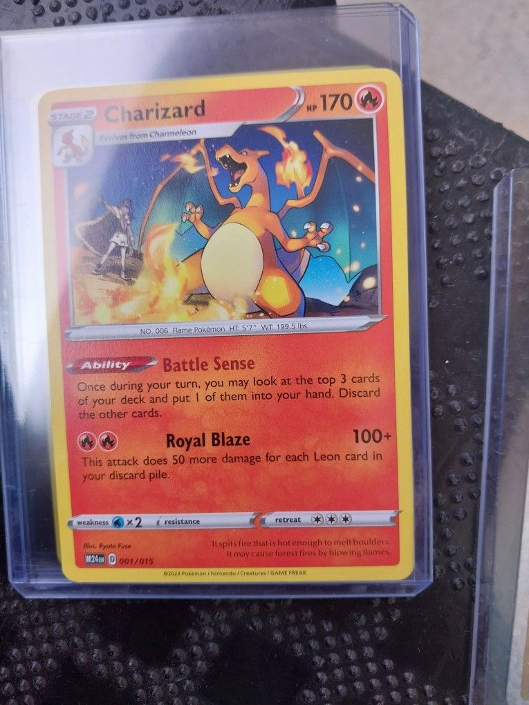 Pokémon Charizard Playing Card.