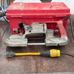 Milwaukee 120v Bandsaw 