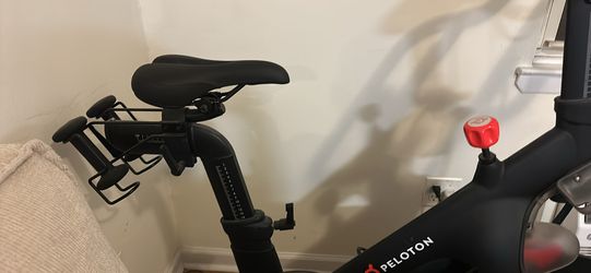 2020 Lightly Used Peloton 1st Generation with Weights and Shoes - New York, NY