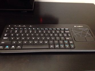 Logitech wireless keyboard: Mac/PC sub included