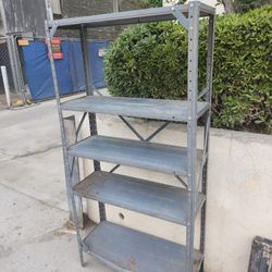 FREE METAL SHELVE 