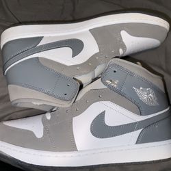 Jordan Air 1 Mid SE Cool Grey