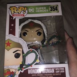 Wonder Woman Christmas Funko Pop