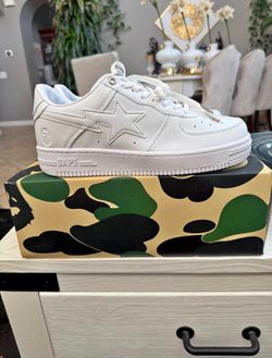 All white Bapestas
