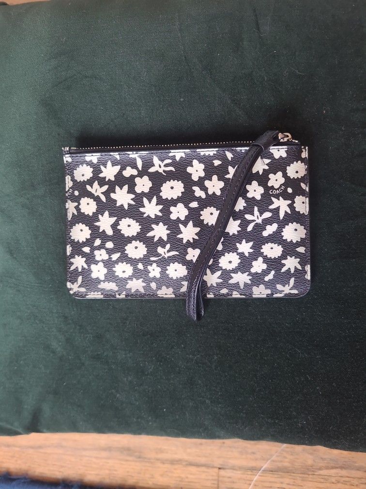 Coach Wristlet Wallet