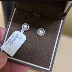 Beautiful Jared Diamond Earrings Brand New With Tags For Sale 