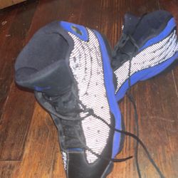 Retro13s Black And Blue  Size 10.5