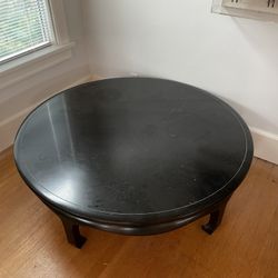 Large, 59” Round Chinoiserie Coffee Table. Vintage. 