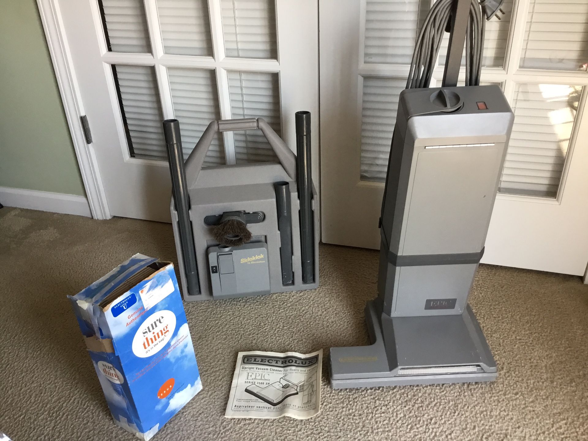 Electrolux Epic Upright Heavy Duty Vac. 3500 SR Hose,wands, Furn.brush, Power Attach. For Stairs. 20 Bags. Manual EX.COND. All.$110