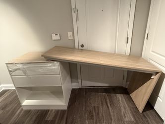 Kitchen Island With dining table