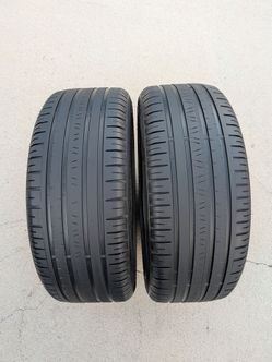 245/45/19 PAIR OF TIRES USED