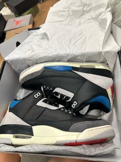 Air Jordan 3 Retro Sneakers