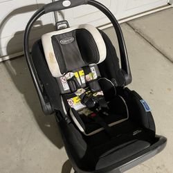 Graco Infant Car seat 