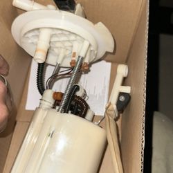 2012 Hyundai Sonata GLS 2.4 Fuel Pump 