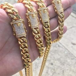 12MM Cuban Link Set 14k Gold Plated Doesn't Loses Color 