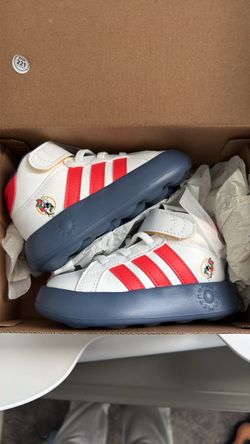 Adidas Disney Grand Court Mid