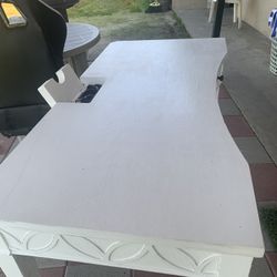 Desk  Escritorio  Excelente Condiciones 