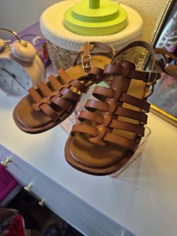 Girls sandals size 12