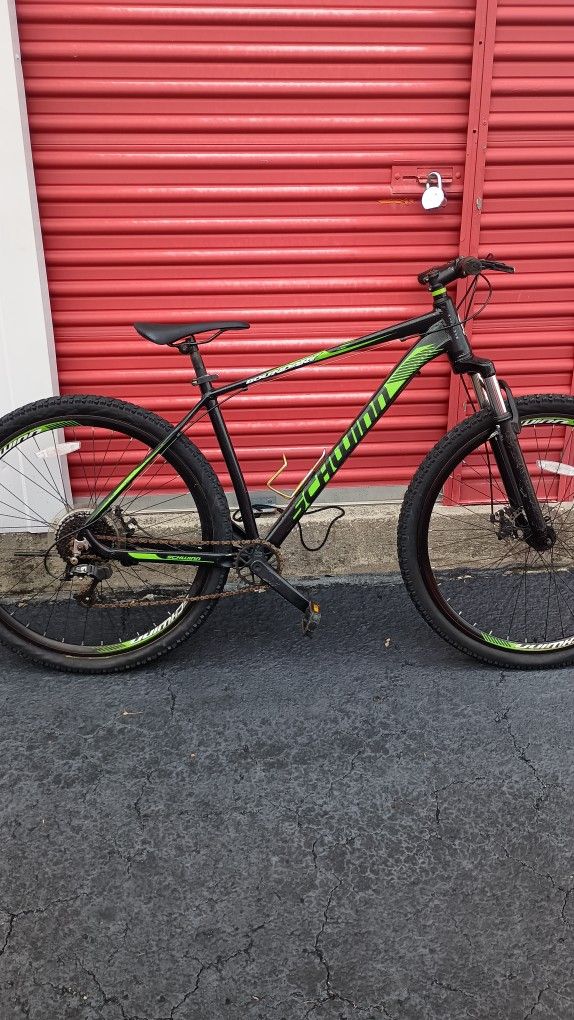 Schwinn Mountain Bike