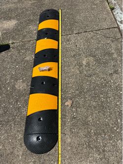 Rubber speed bump