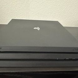 PS4 Pro - 2TB - Modded/Jailbreak