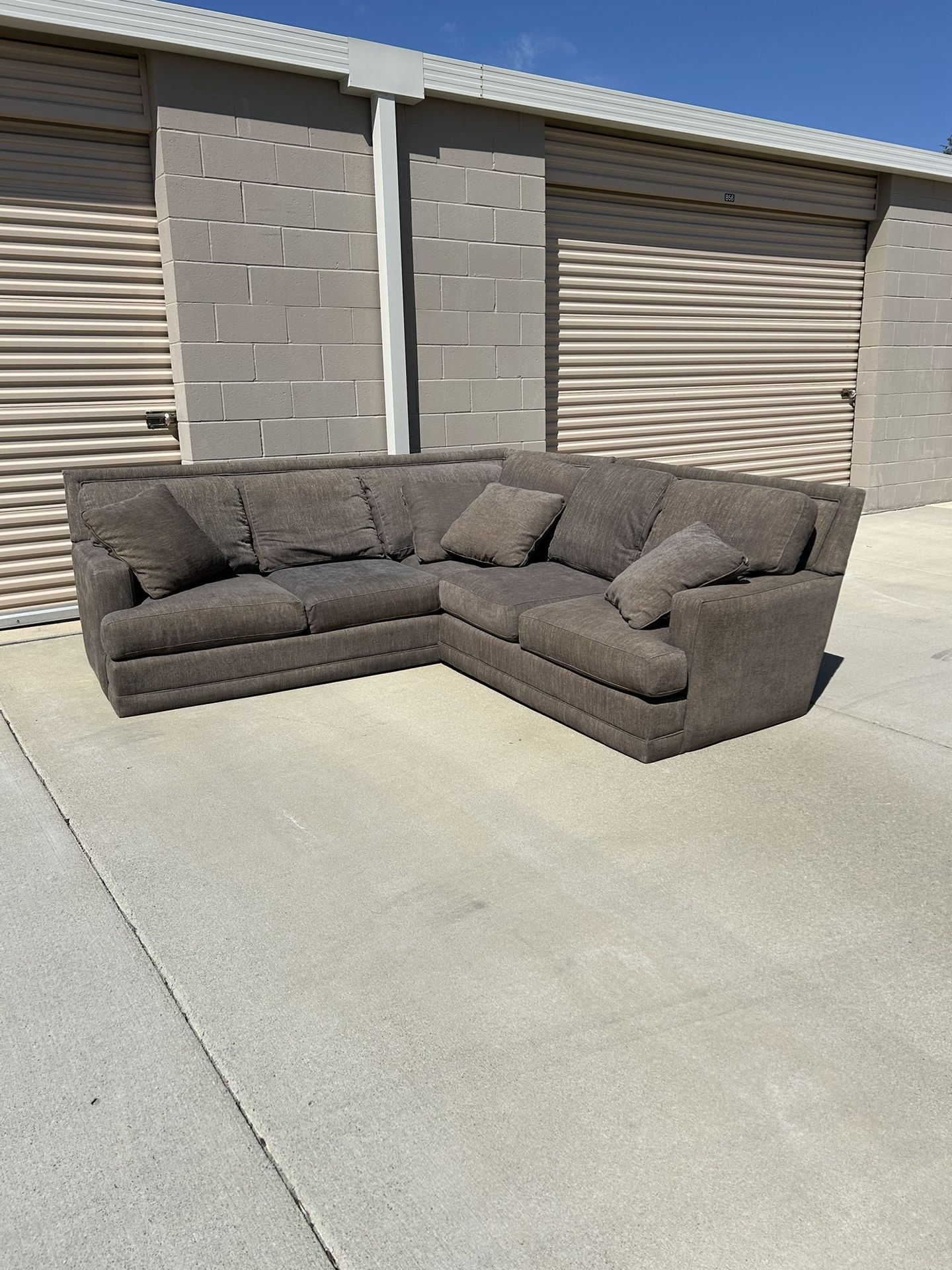 Beautiful RC Willy High Back Grey Fabric Sectional (Delivery Available)
