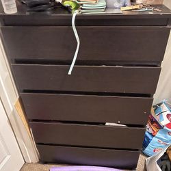 5 Drawer Dresser 